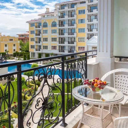 Florence Boutique アパートホテル 4*